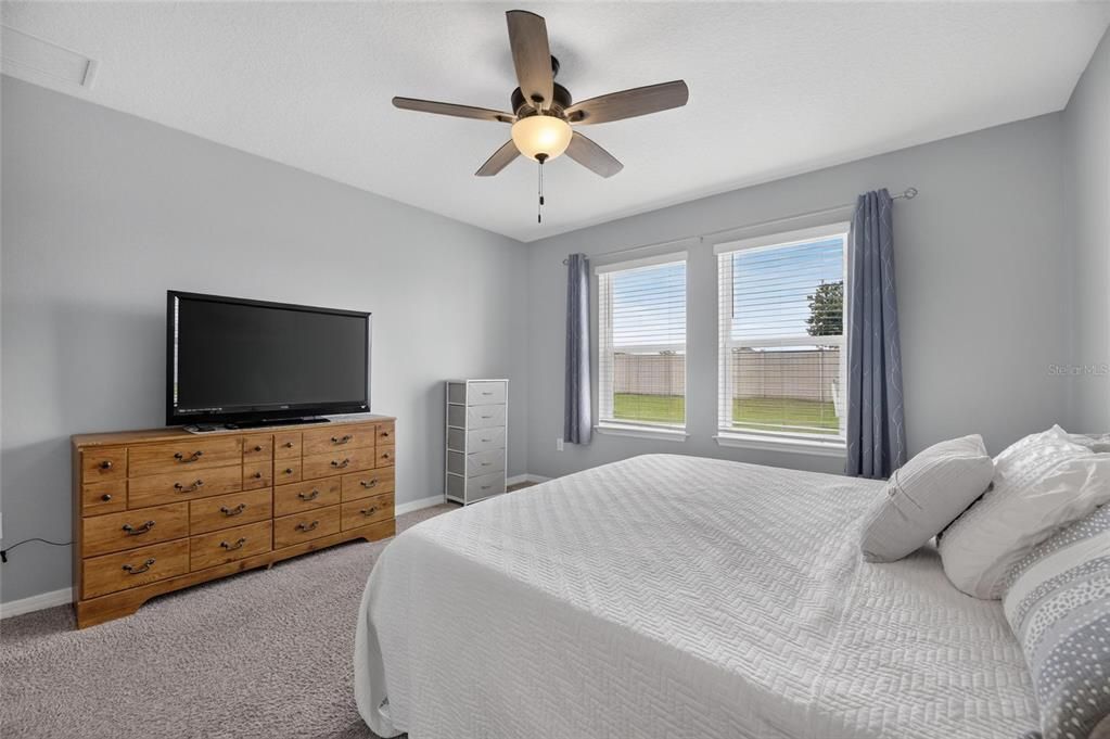 For Sale: $415,000 (3 beds, 2 baths, 1752 Square Feet)