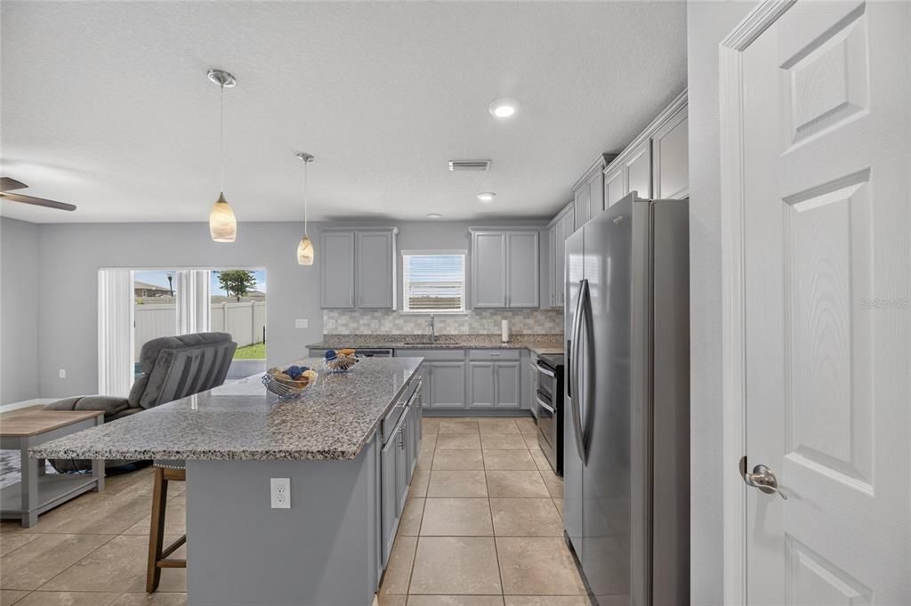 For Sale: $415,000 (3 beds, 2 baths, 1752 Square Feet)