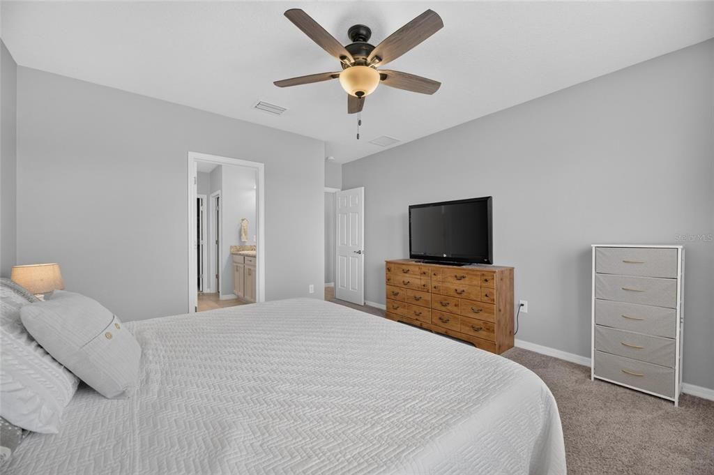 For Sale: $415,000 (3 beds, 2 baths, 1752 Square Feet)