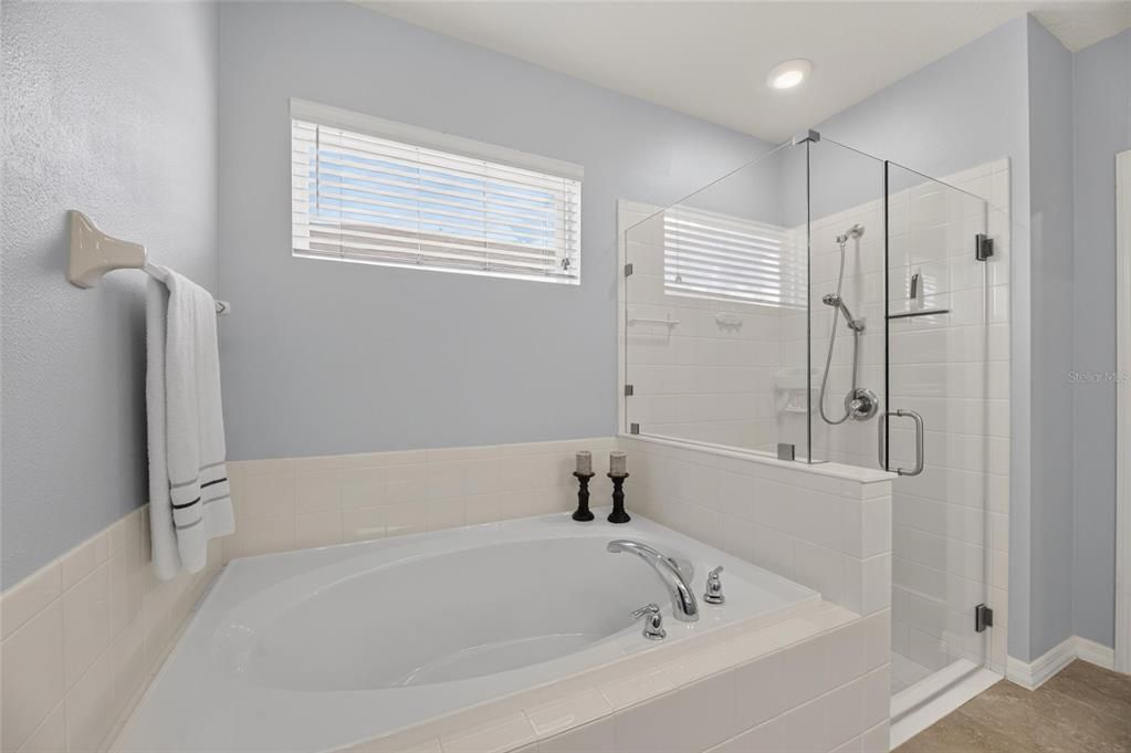 For Sale: $415,000 (3 beds, 2 baths, 1752 Square Feet)