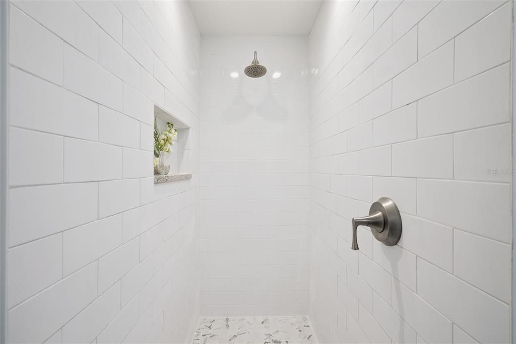 For Sale: $499,500 (3 beds, 2 baths, 1683 Square Feet)