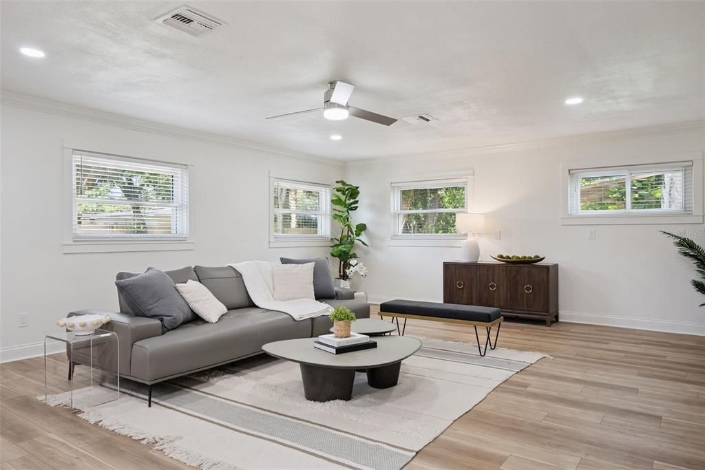 For Sale: $499,500 (3 beds, 2 baths, 1683 Square Feet)