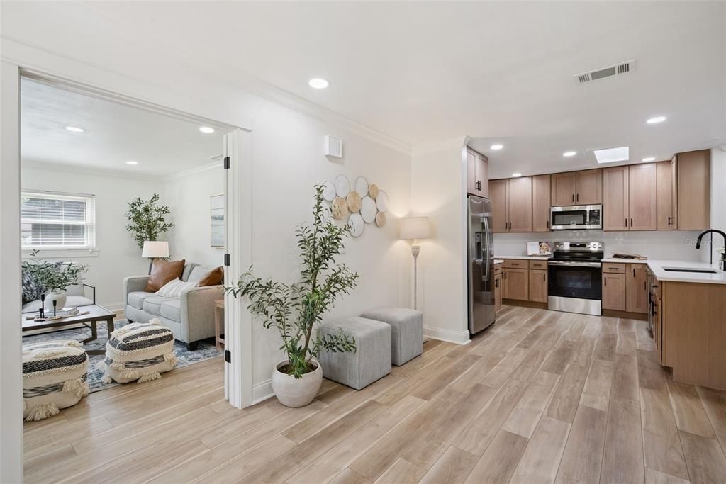 For Sale: $499,500 (3 beds, 2 baths, 1683 Square Feet)