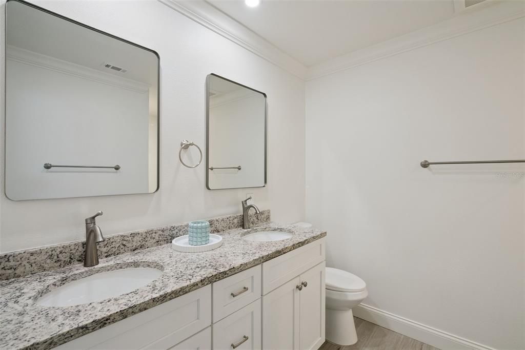 For Sale: $499,500 (3 beds, 2 baths, 1683 Square Feet)