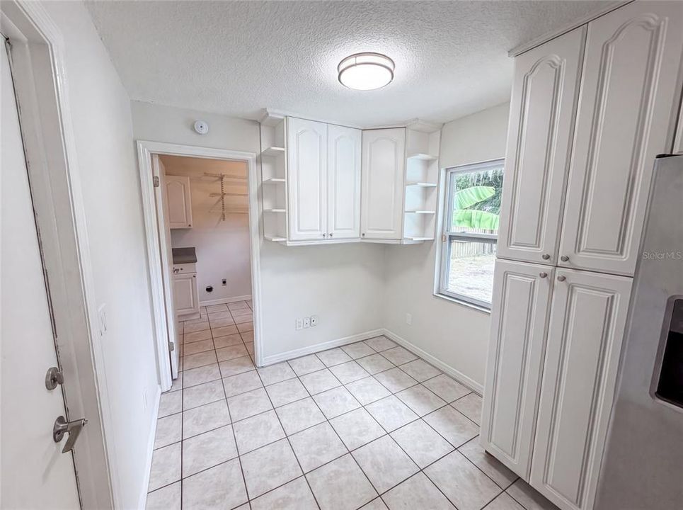 For Sale: $430,000 (3 beds, 2 baths, 1831 Square Feet)