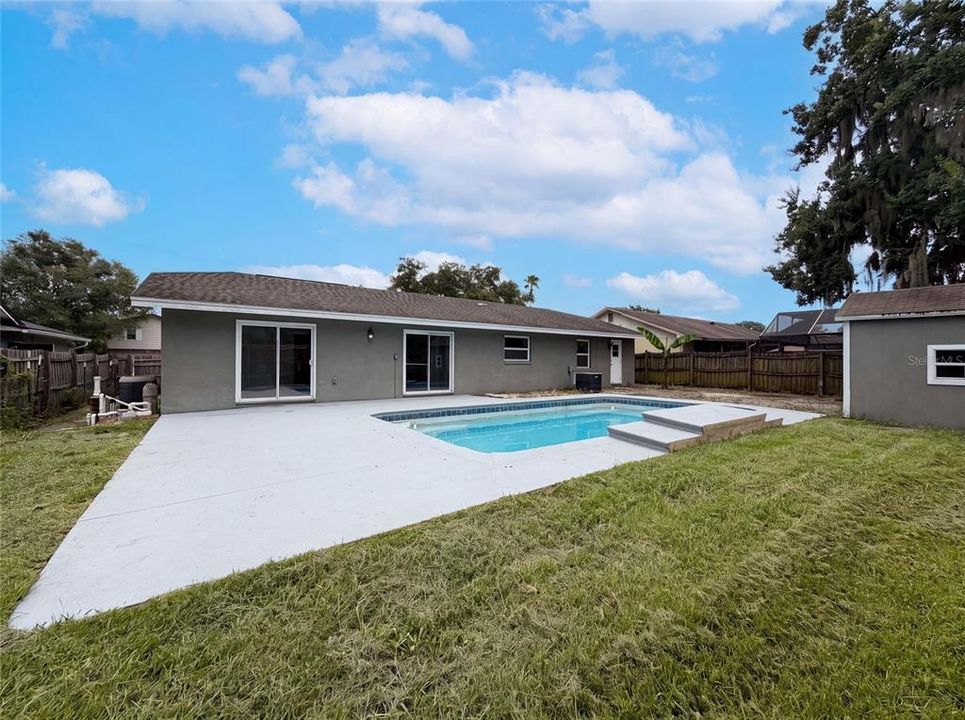 For Sale: $430,000 (3 beds, 2 baths, 1831 Square Feet)