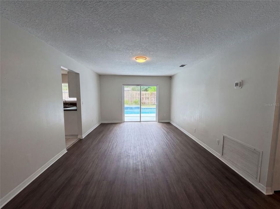 For Sale: $430,000 (3 beds, 2 baths, 1831 Square Feet)