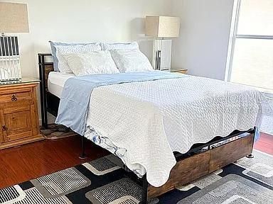 En Venta: $949,000 (4 camas, 2 baños, 2466 Pies cuadrados)