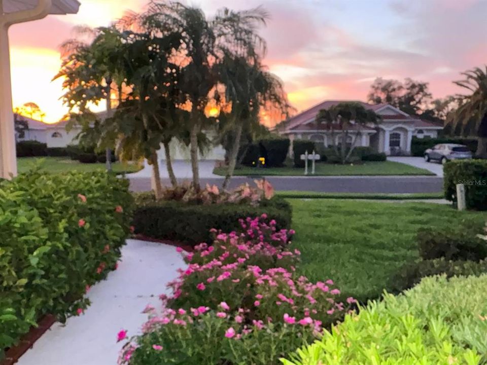 En Venta: $949,000 (4 camas, 2 baños, 2466 Pies cuadrados)