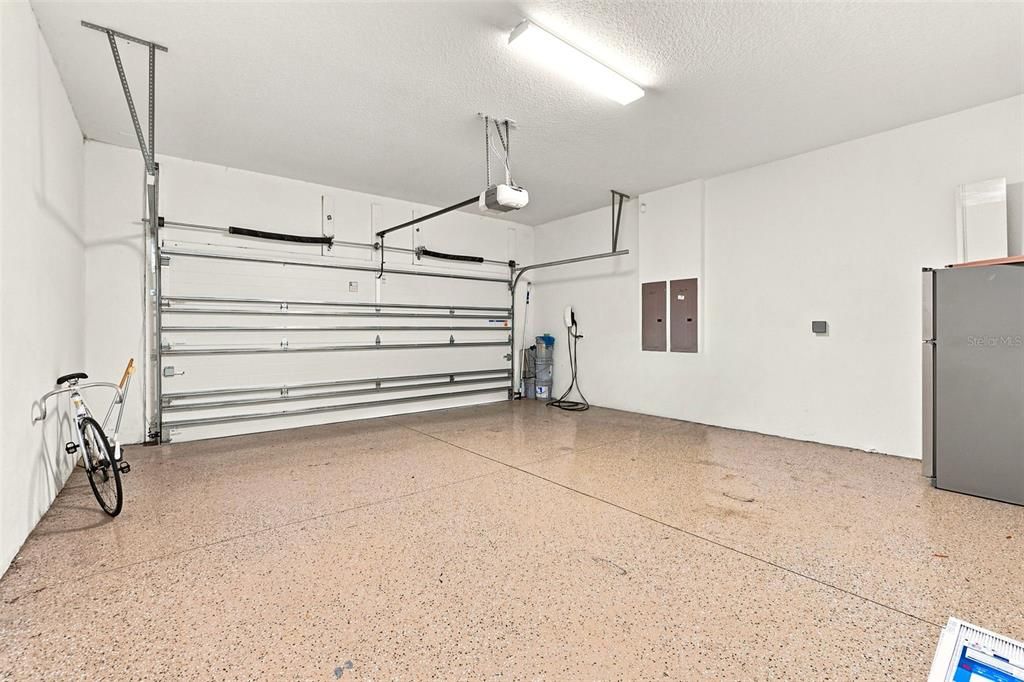 В аренду: $6,999 (4 спален, 4 ванн, 3375 Квадратных фут)