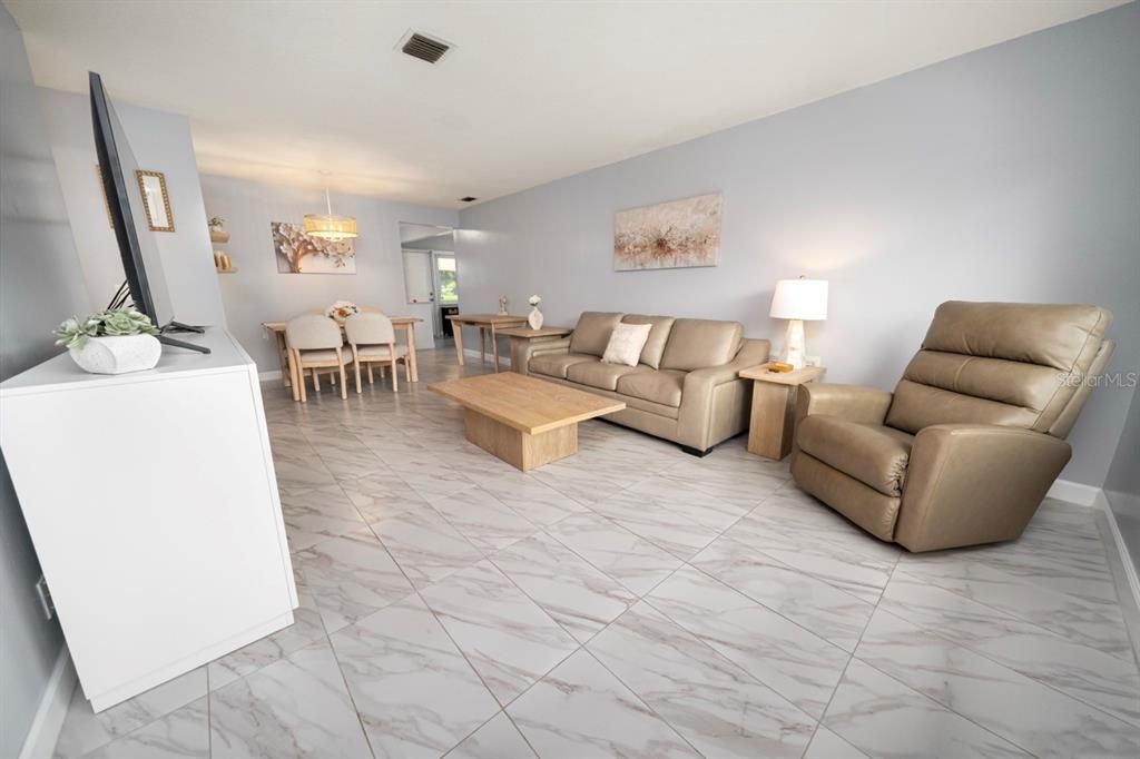 En Venta: $170,000 (1 camas, 1 baños, 902 Pies cuadrados)