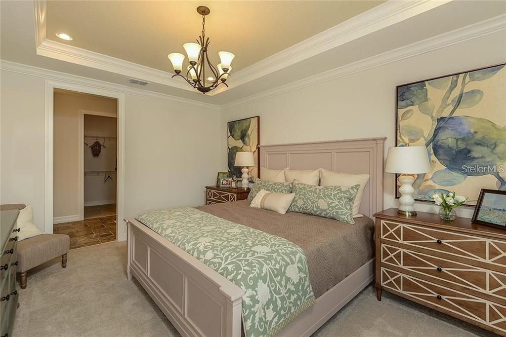 For Rent: $2,600 (3 beds, 2 baths, 1690 Square Feet)