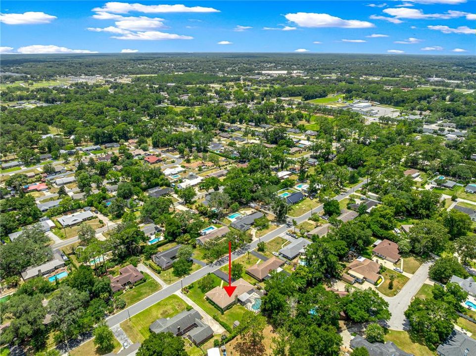 For Sale: $389,900 (3 beds, 2 baths, 2202 Square Feet)