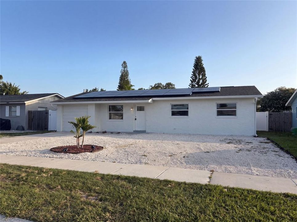 En Venta: $345,000 (3 camas, 2 baños, 997 Pies cuadrados)