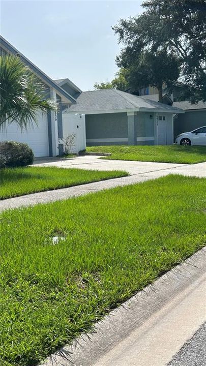 For Rent: $2,700 (3 beds, 2 baths, 1374 Square Feet)