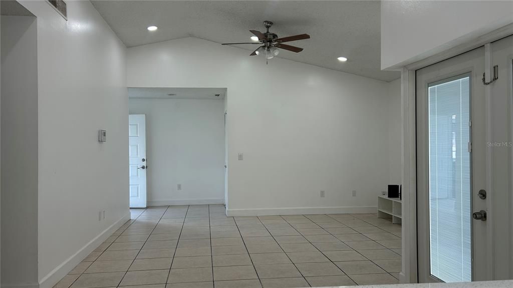 For Rent: $2,700 (3 beds, 2 baths, 1374 Square Feet)