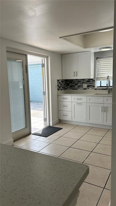 For Rent: $2,700 (3 beds, 2 baths, 1374 Square Feet)