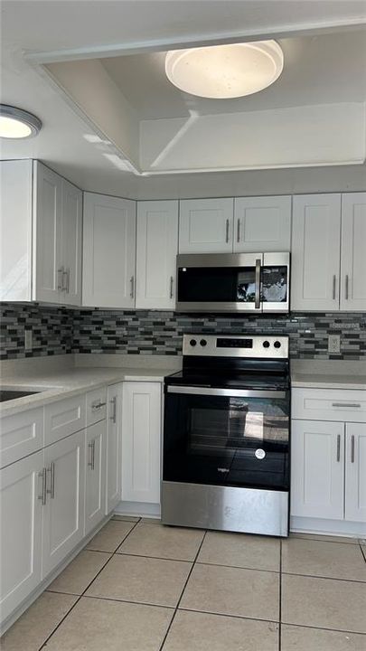 For Rent: $2,700 (3 beds, 2 baths, 1374 Square Feet)