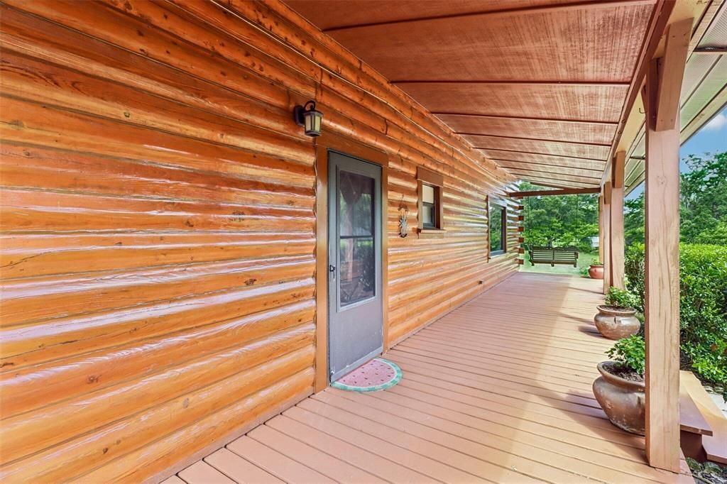 En Venta: $995,000 (3 camas, 2 baños, 2232 Pies cuadrados)
