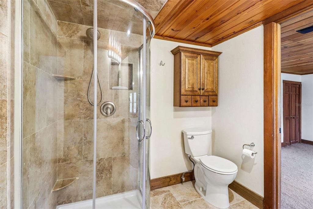 En Venta: $995,000 (3 camas, 2 baños, 2232 Pies cuadrados)