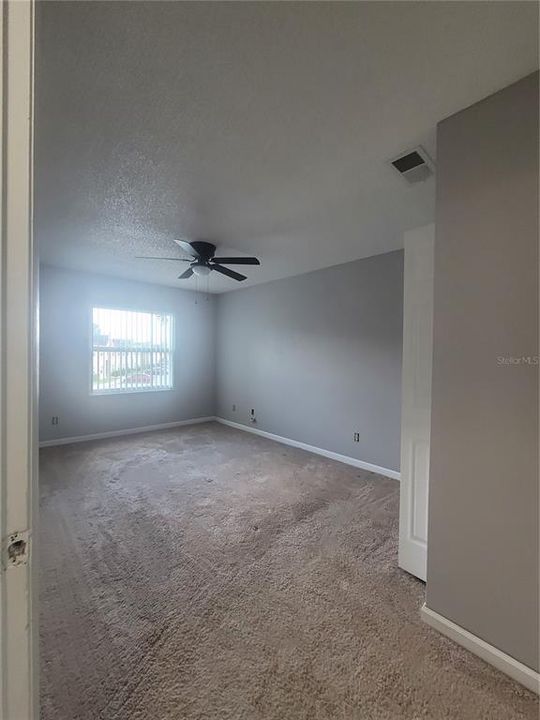 В аренду: $1,700 (2 спален, 2 ванн, 905 Квадратных фут)