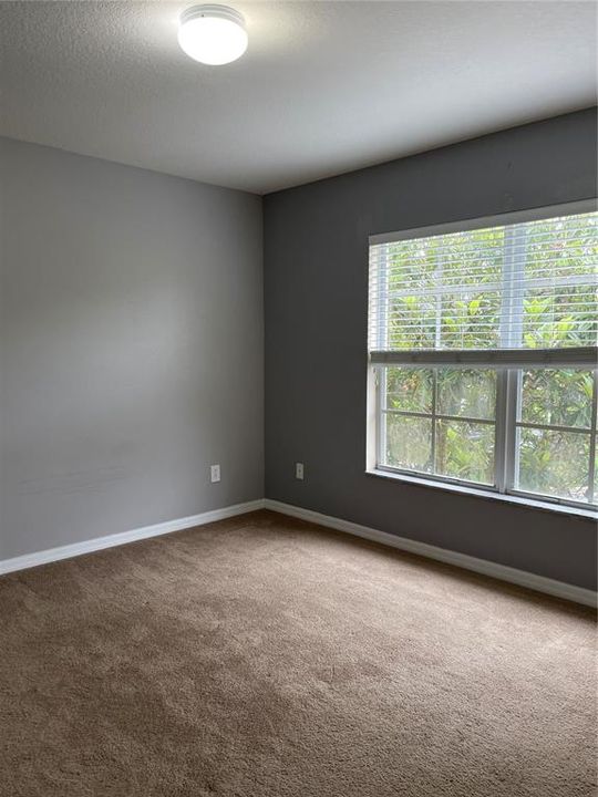 For Rent: $1,650 (3 beds, 2 baths, 1408 Square Feet)
