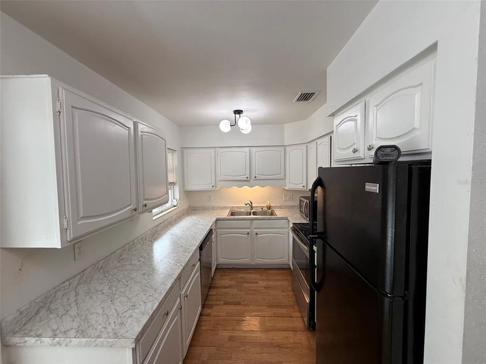 En Venta: $340,000 (3 camas, 2 baños, 1618 Pies cuadrados)