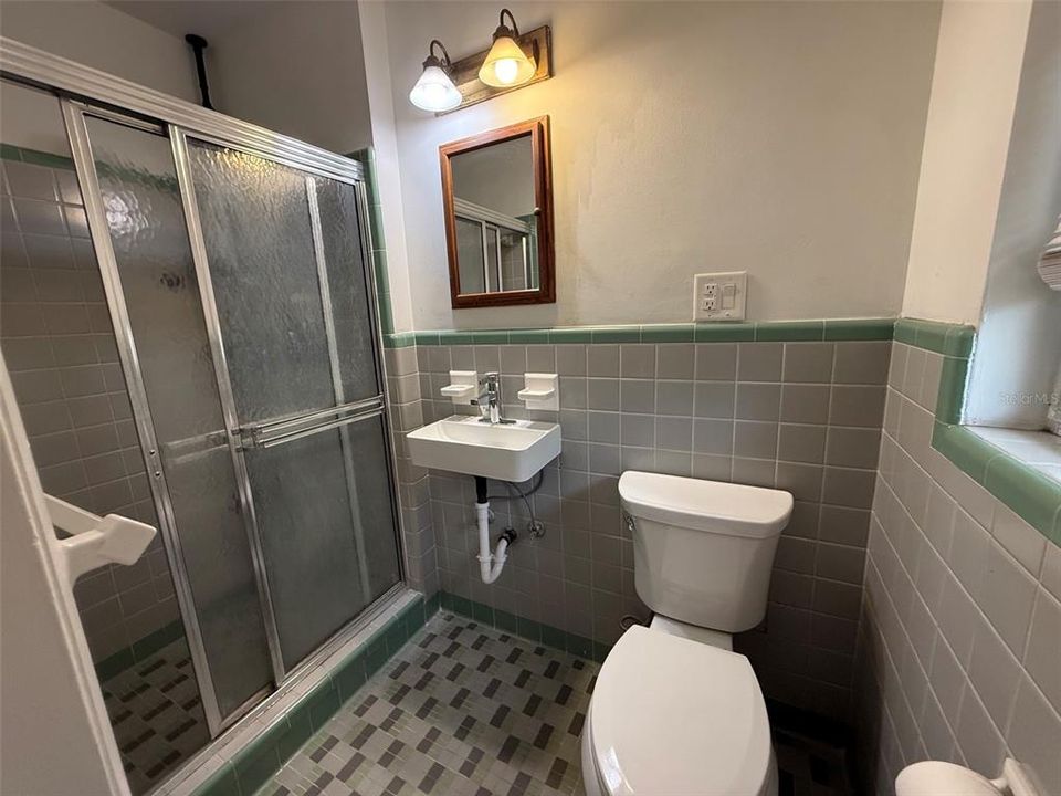 En Venta: $340,000 (3 camas, 2 baños, 1618 Pies cuadrados)