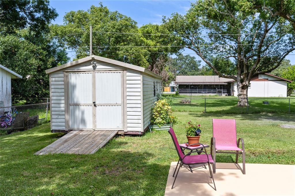 For Sale: $399,999 (3 beds, 2 baths, 1759 Square Feet)
