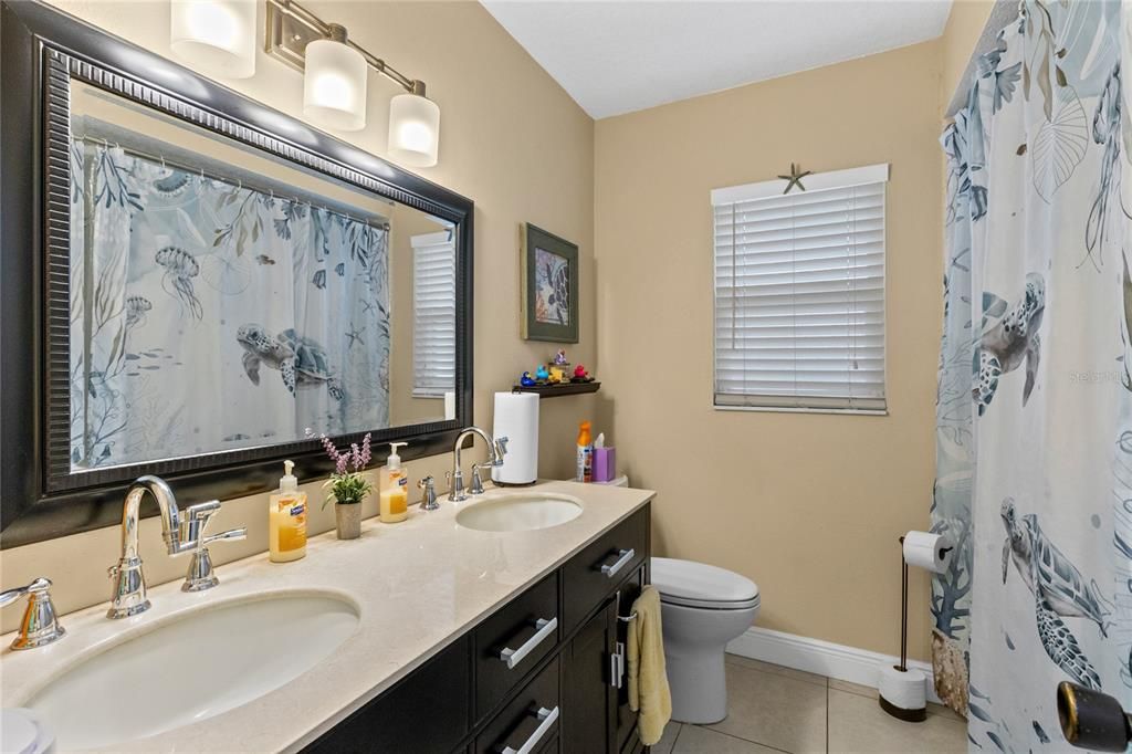For Sale: $399,999 (3 beds, 2 baths, 1759 Square Feet)