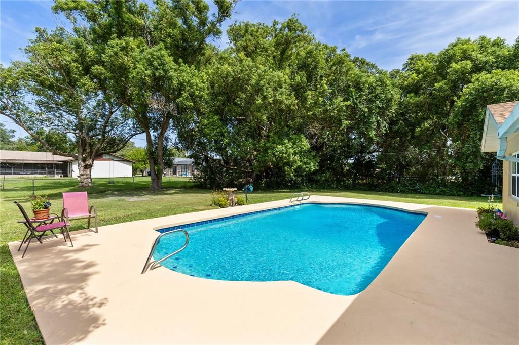 For Sale: $399,999 (3 beds, 2 baths, 1759 Square Feet)
