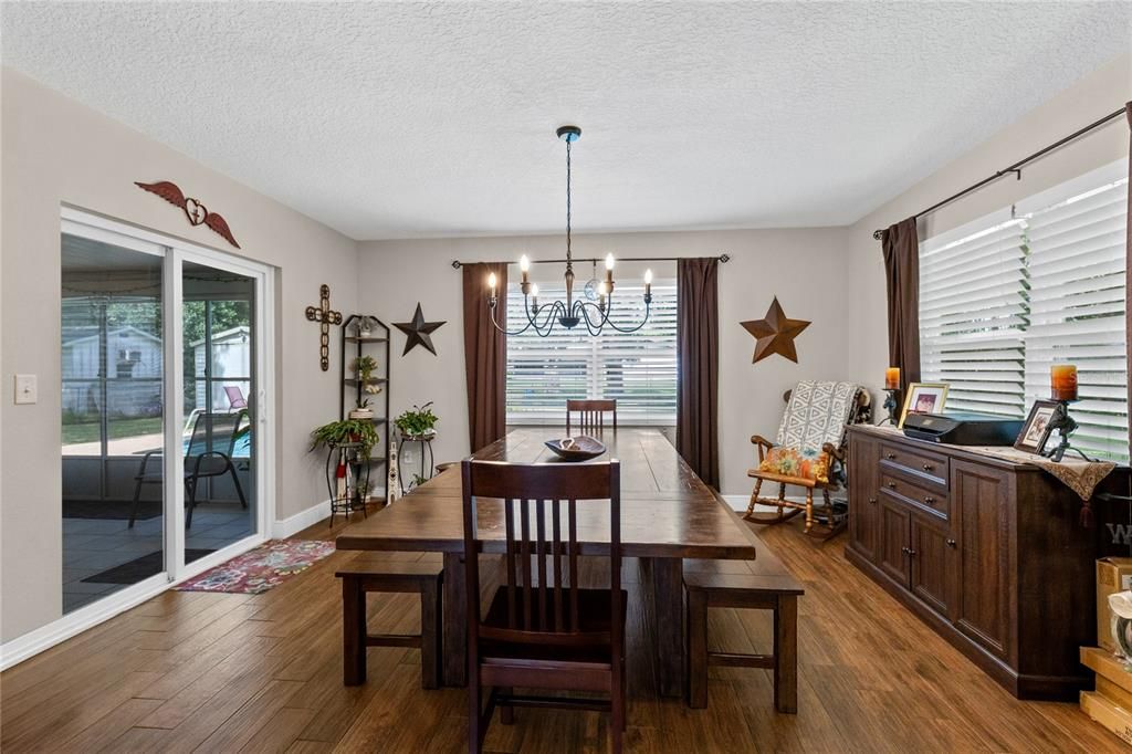 For Sale: $399,999 (3 beds, 2 baths, 1759 Square Feet)