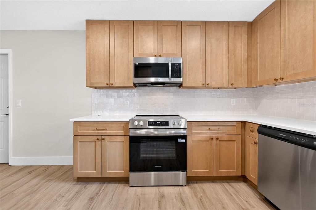 For Sale: $419,000 (3 beds, 2 baths, 1708 Square Feet)