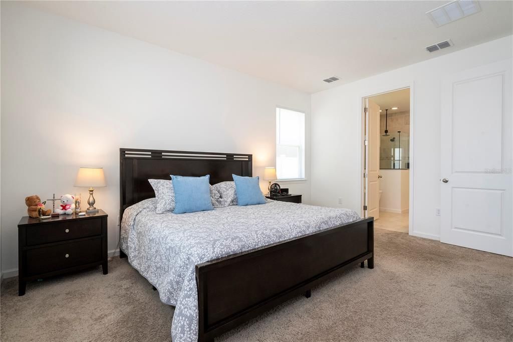 For Sale: $695,990 (5 beds, 3 baths, 3366 Square Feet)