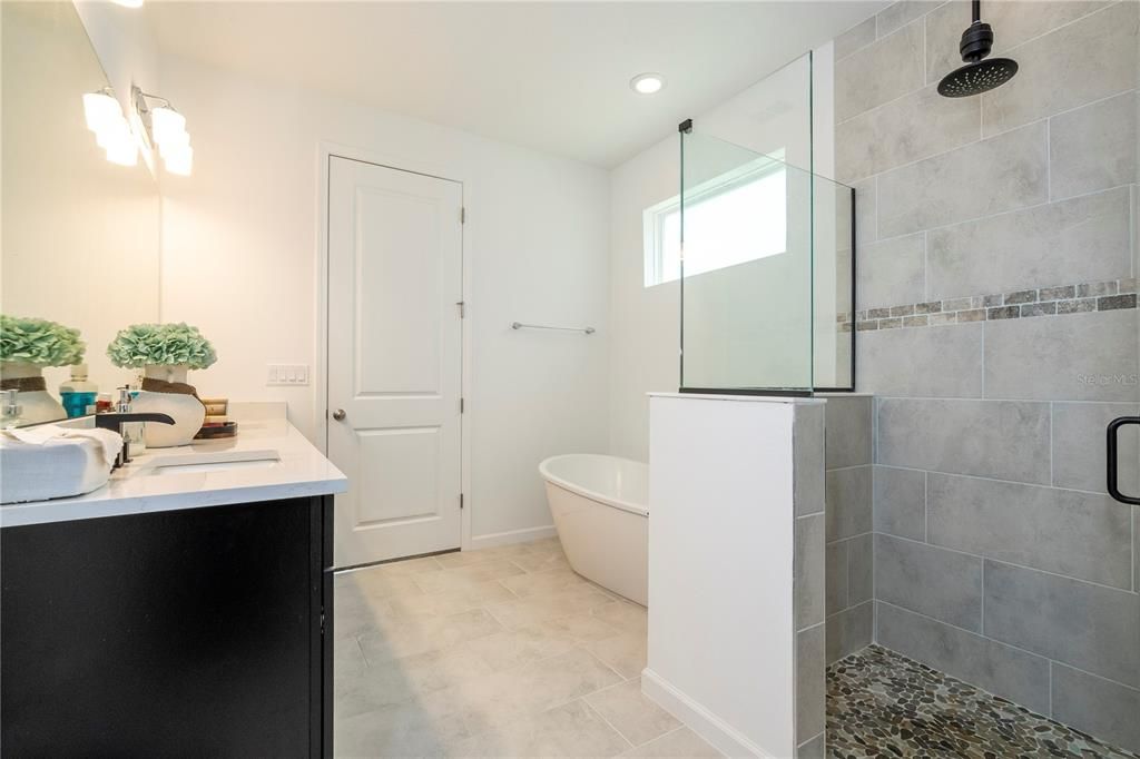 For Sale: $695,990 (5 beds, 3 baths, 3366 Square Feet)