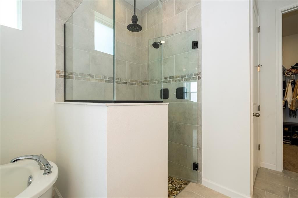 For Sale: $695,990 (5 beds, 3 baths, 3366 Square Feet)
