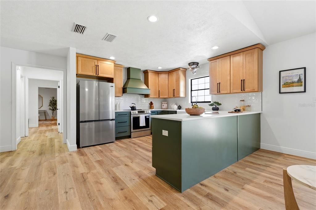 En Venta: $799,900 (6 camas, 4 baños, 4720 Pies cuadrados)
