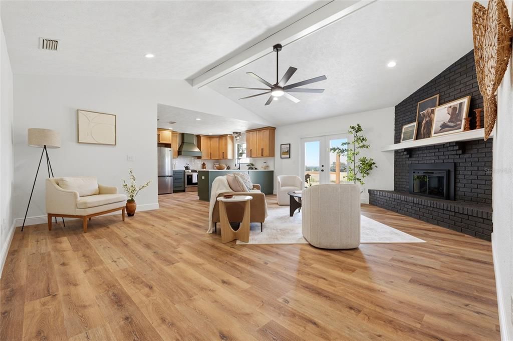En Venta: $799,900 (6 camas, 4 baños, 4720 Pies cuadrados)