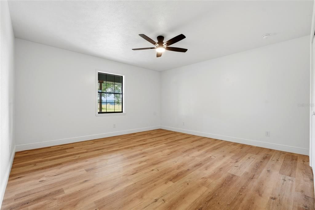 En Venta: $799,900 (6 camas, 4 baños, 4720 Pies cuadrados)