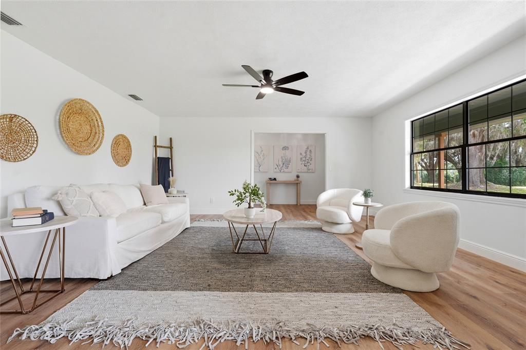 En Venta: $799,900 (6 camas, 4 baños, 4720 Pies cuadrados)