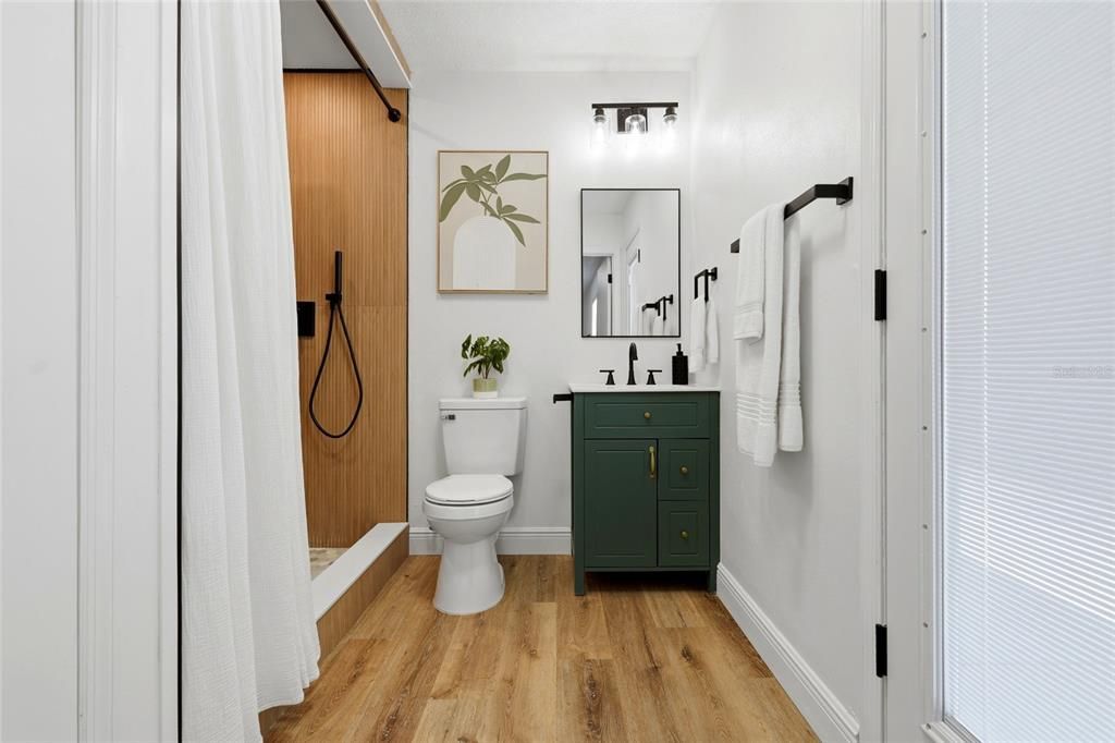 En Venta: $799,900 (6 camas, 4 baños, 4720 Pies cuadrados)