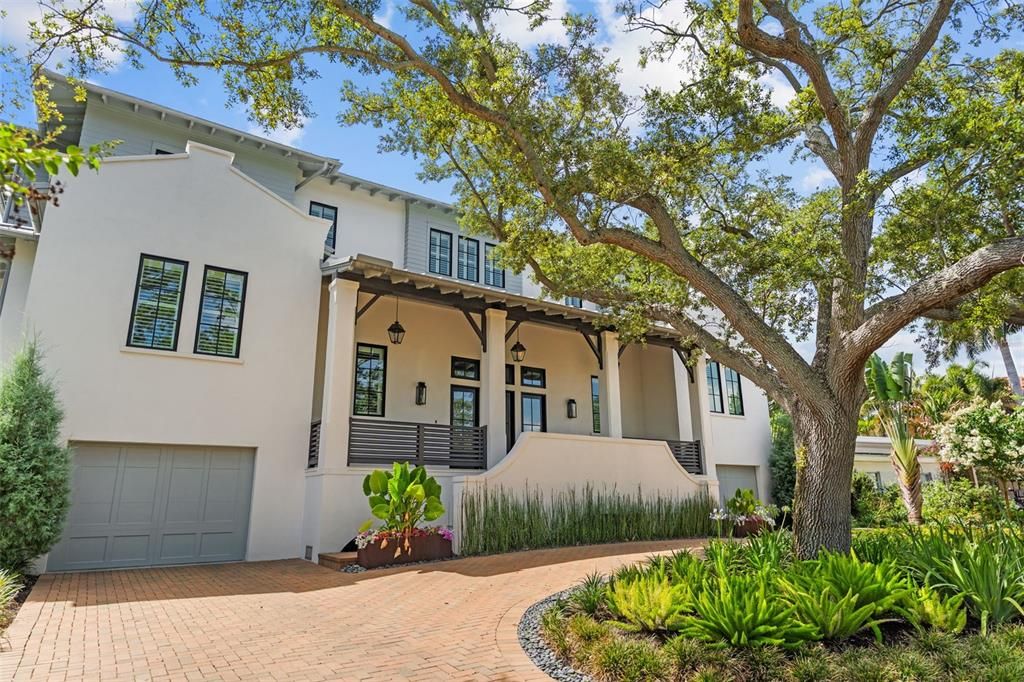 Vendido Recientemente: $4,650,000 (6 camas, 6 baños, 6304 Pies cuadrados)