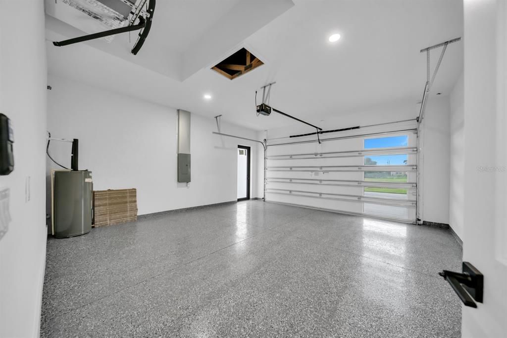 For Sale: $384,900 (4 beds, 2 baths, 1735 Square Feet)