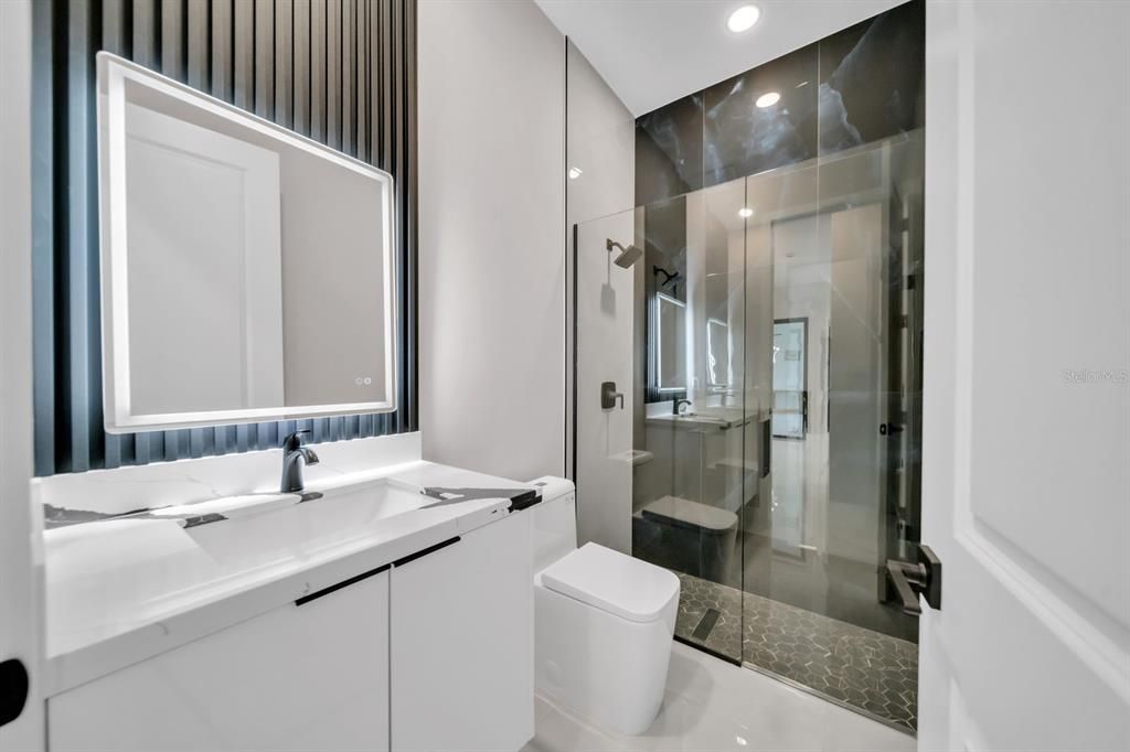 For Sale: $384,900 (4 beds, 2 baths, 1735 Square Feet)