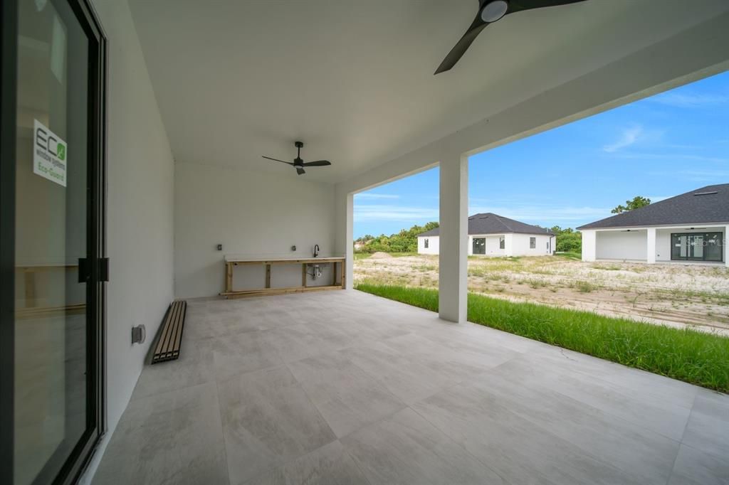 For Sale: $384,900 (4 beds, 2 baths, 1735 Square Feet)