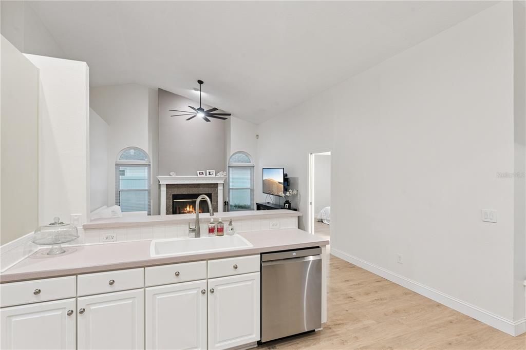 For Sale: $541,500 (4 beds, 2 baths, 2231 Square Feet)