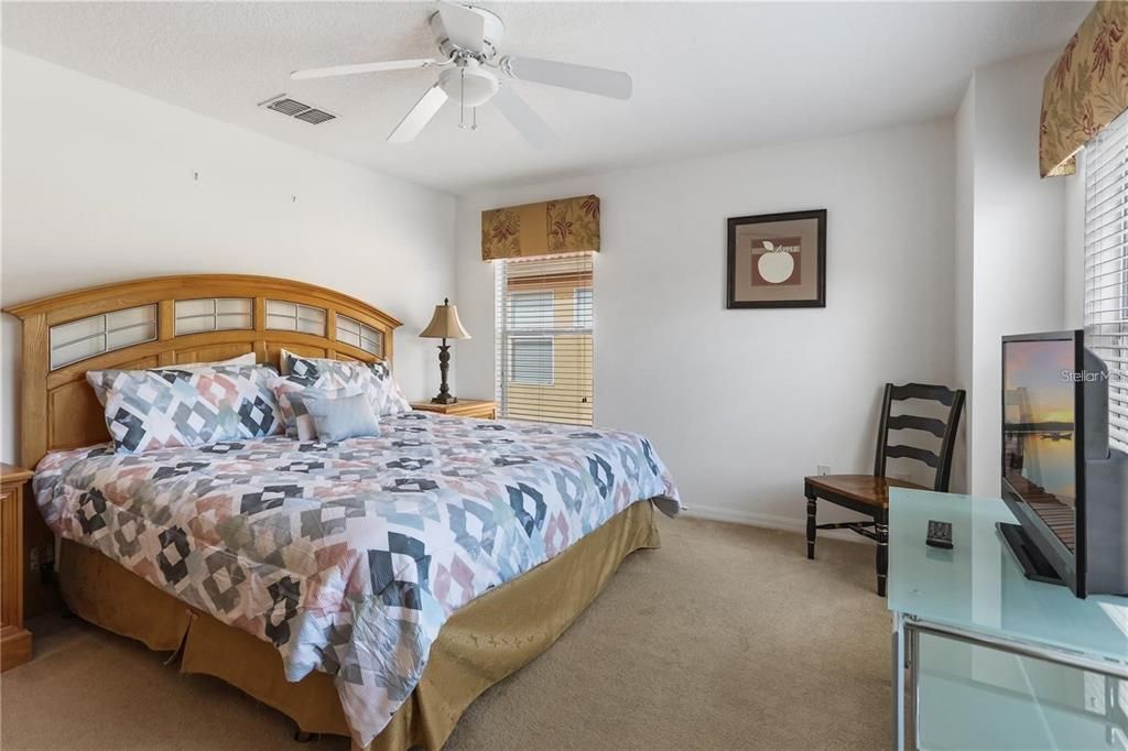 For Rent: $3,500 (6 beds, 5 baths, 3512 Square Feet)