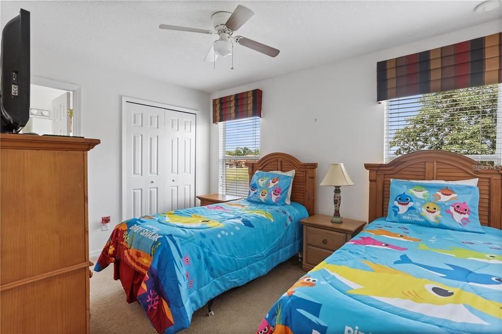 For Rent: $3,500 (6 beds, 5 baths, 3512 Square Feet)