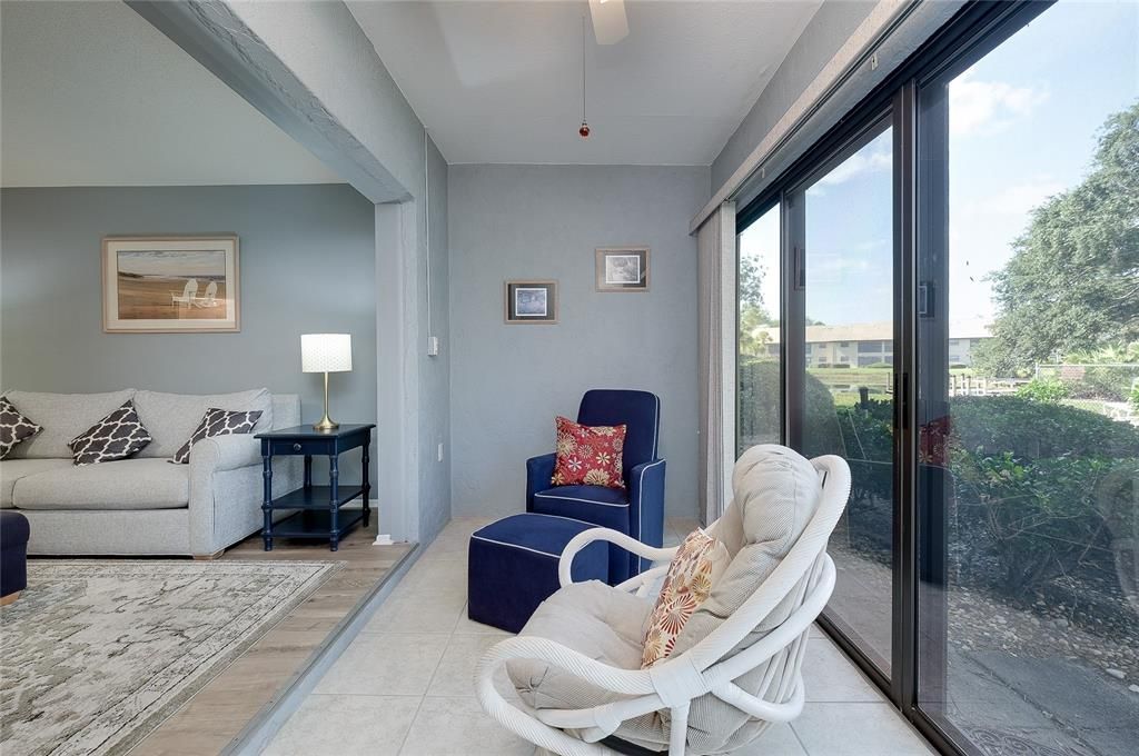 For Sale: $199,900 (2 beds, 2 baths, 1155 Square Feet)
