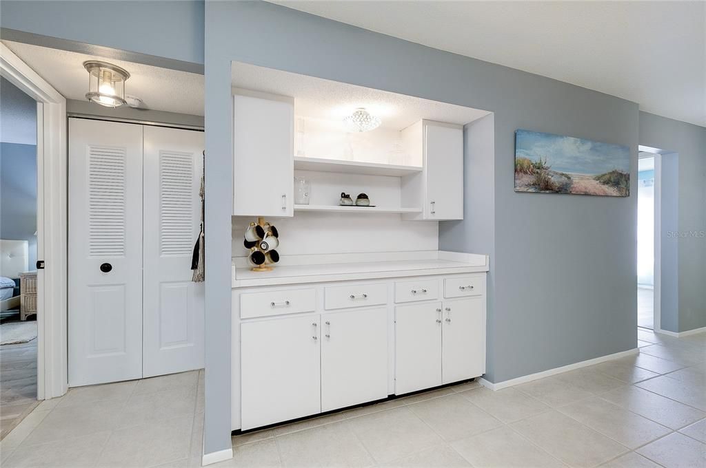 For Sale: $199,900 (2 beds, 2 baths, 1155 Square Feet)